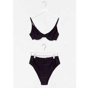 NWT Underwire Lace Up Bikini Set